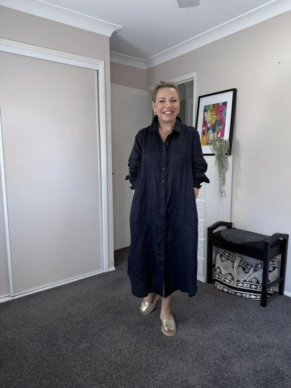 Kelly, 165cm, wearing size 12 Navy Everyday Linen Dress
