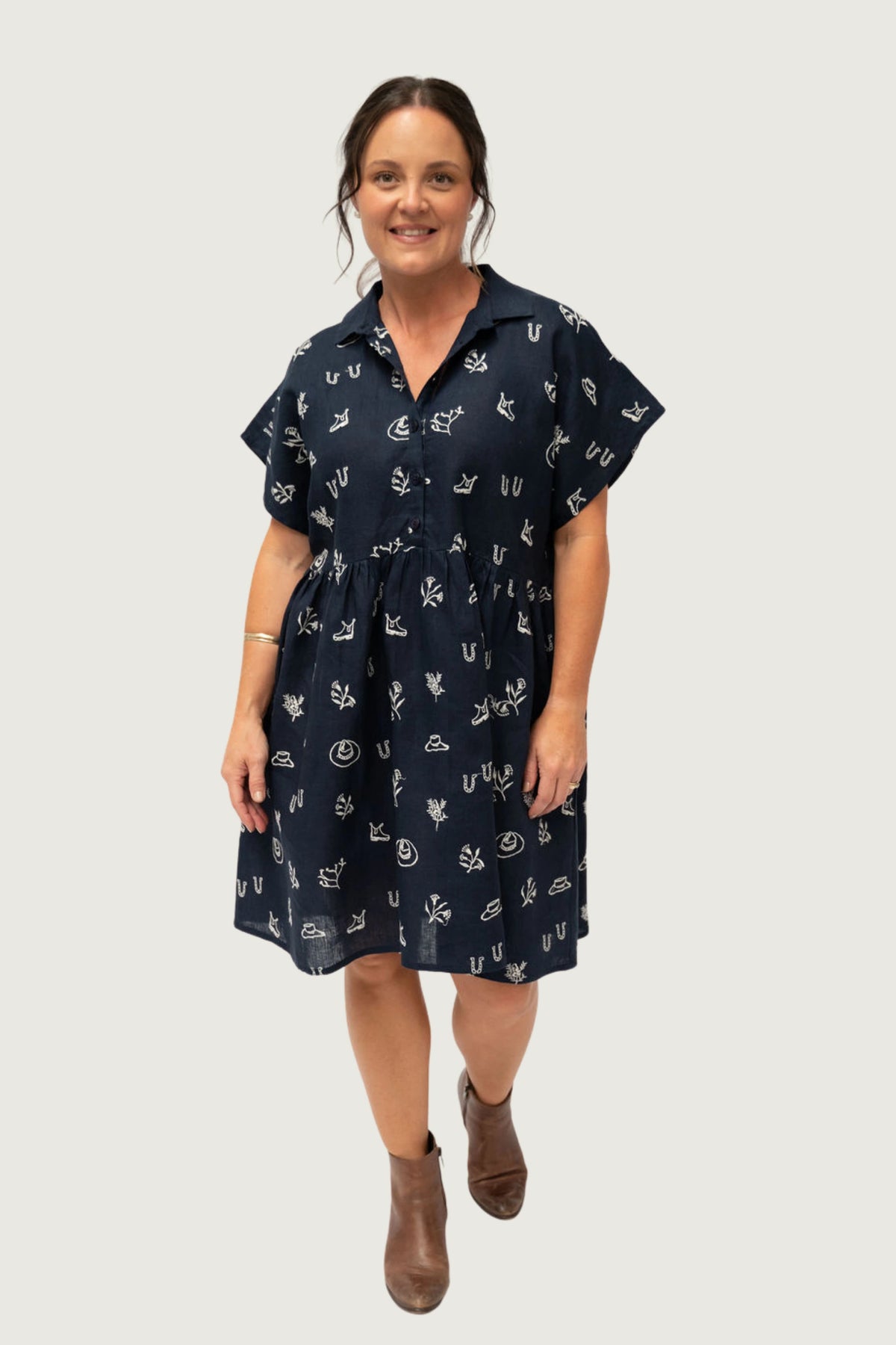 Steph wearing Size XS