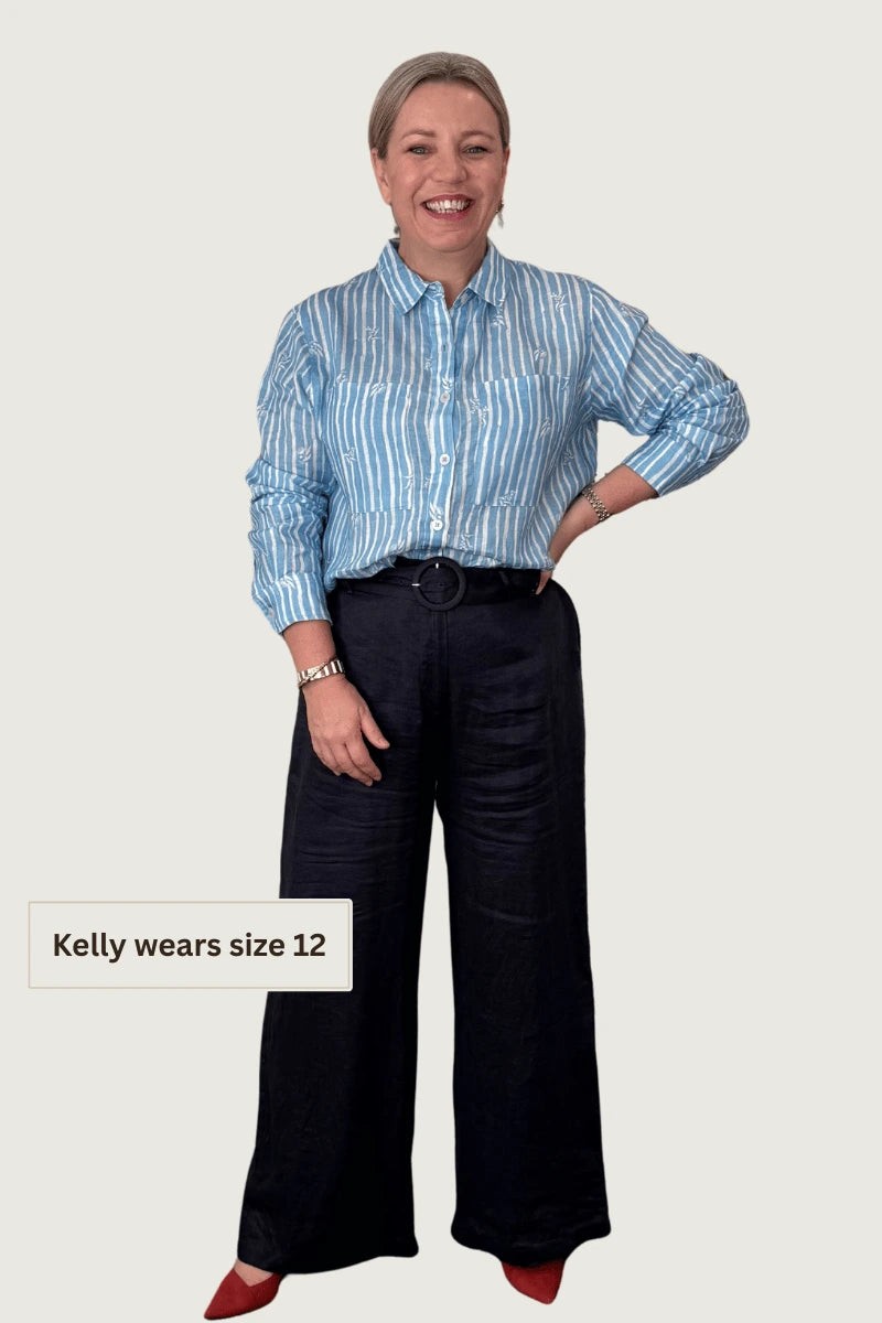 Kelly wearing Size 12