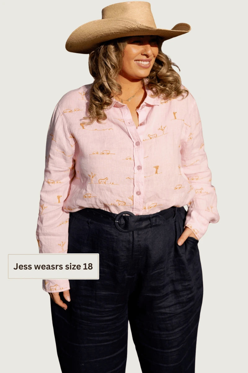 Jess wearing Size 18